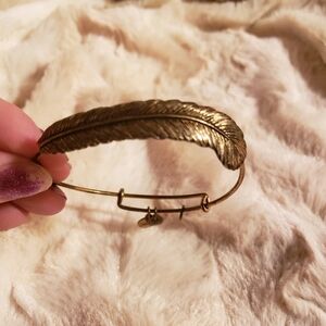 Alex & Ani Antiqued Goldtone Feather  Bracelet Recycled Positive Energy
